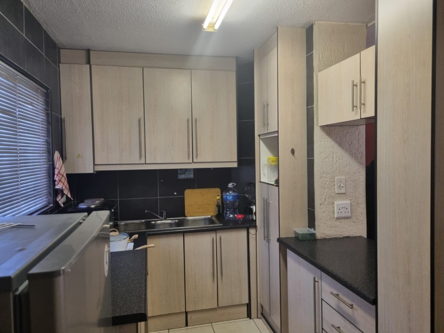 1 Bedroom Property for Sale in Pellissier Free State